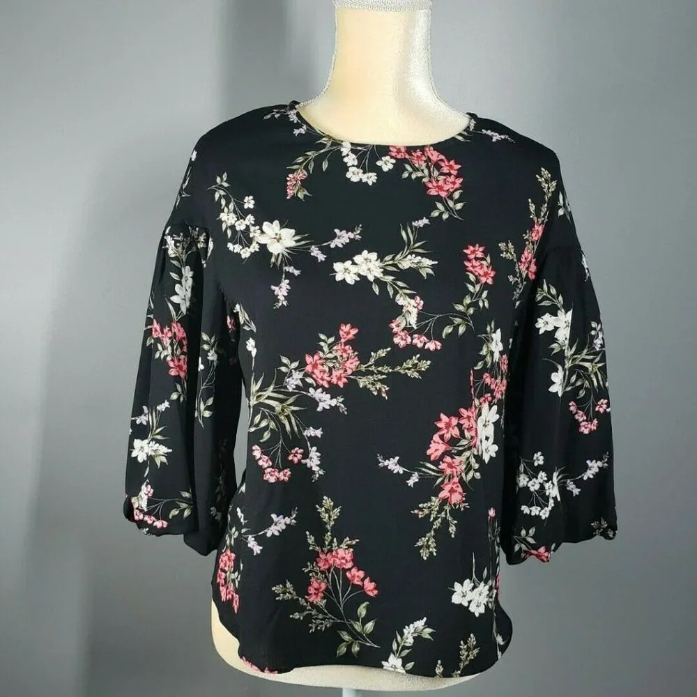 Naked Zebra Floral Blouse NWT Size S